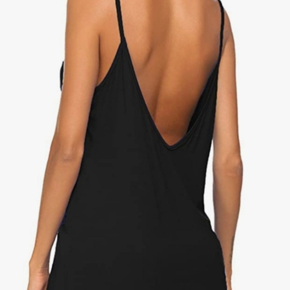 Set of 2 Ladies tanks - Picture 2 of 7